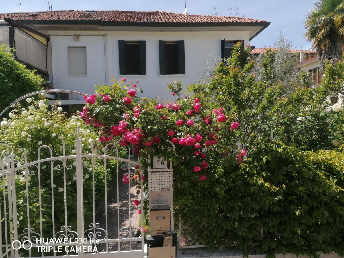 הוילה מסטרה Casa Bianca מראה חיצוני תמונה